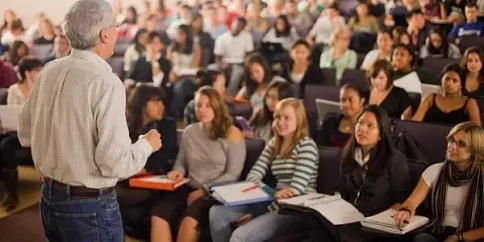 特斯拉CEO马斯克：许多顶尖公司想要的并不是大学学位 (https://www.aery-syz.com/) 行业资讯 第1张